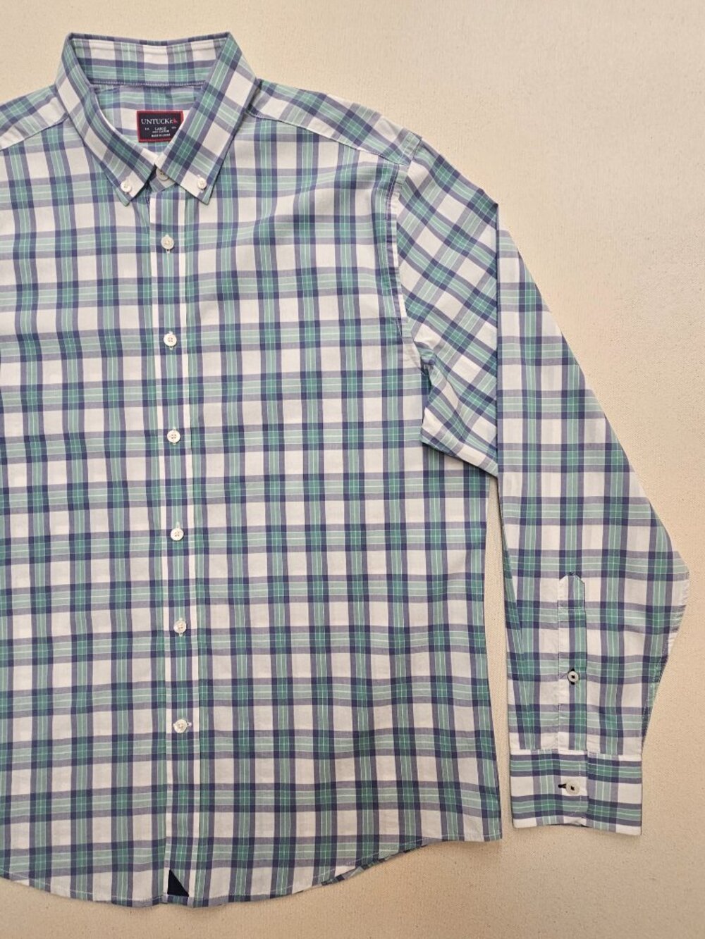 UNTUCKit Button Down L - Picture 3 of 9